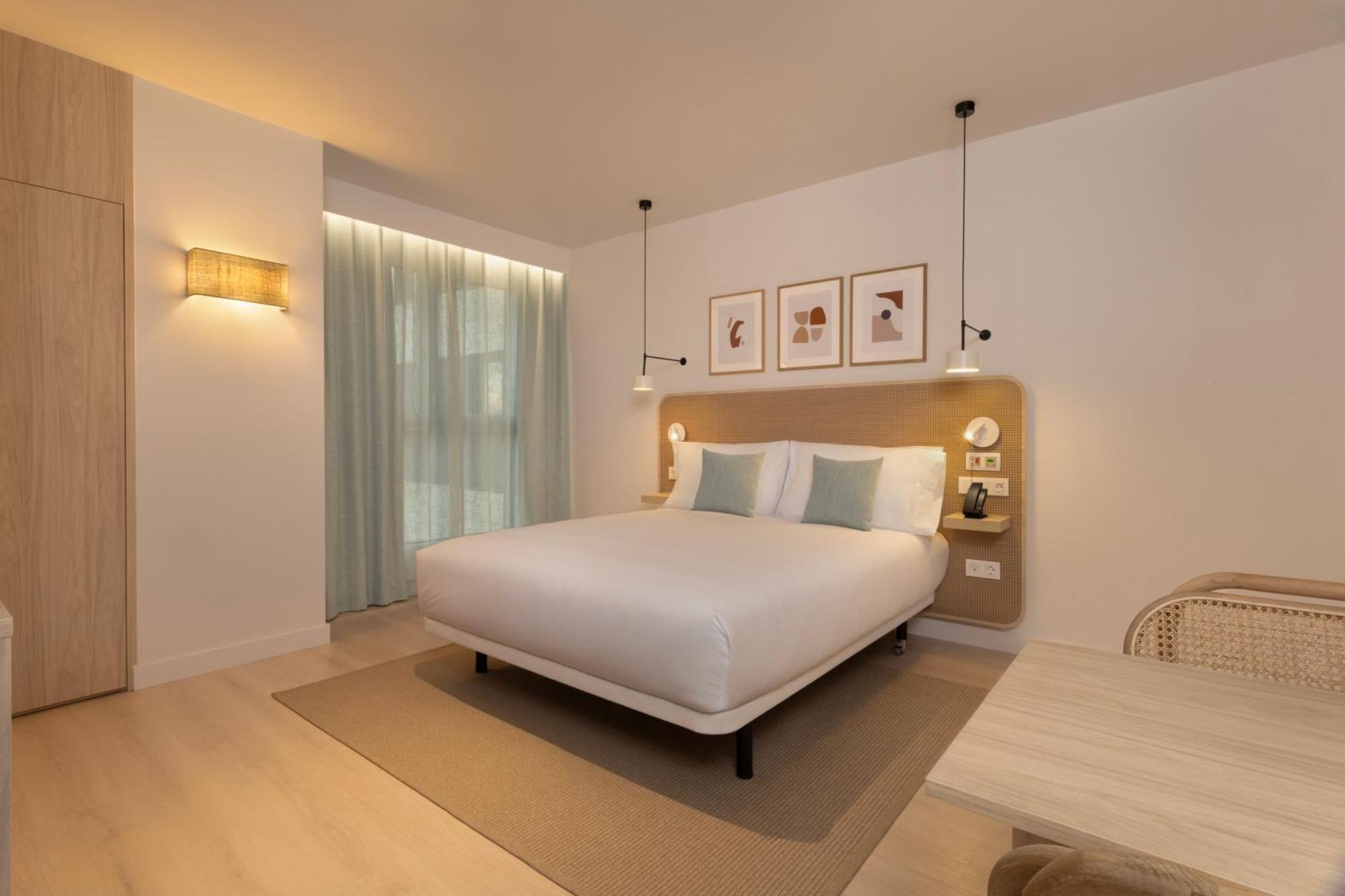 Staybridge Suites & Apartments Malaga By Ihg エクステリア 写真