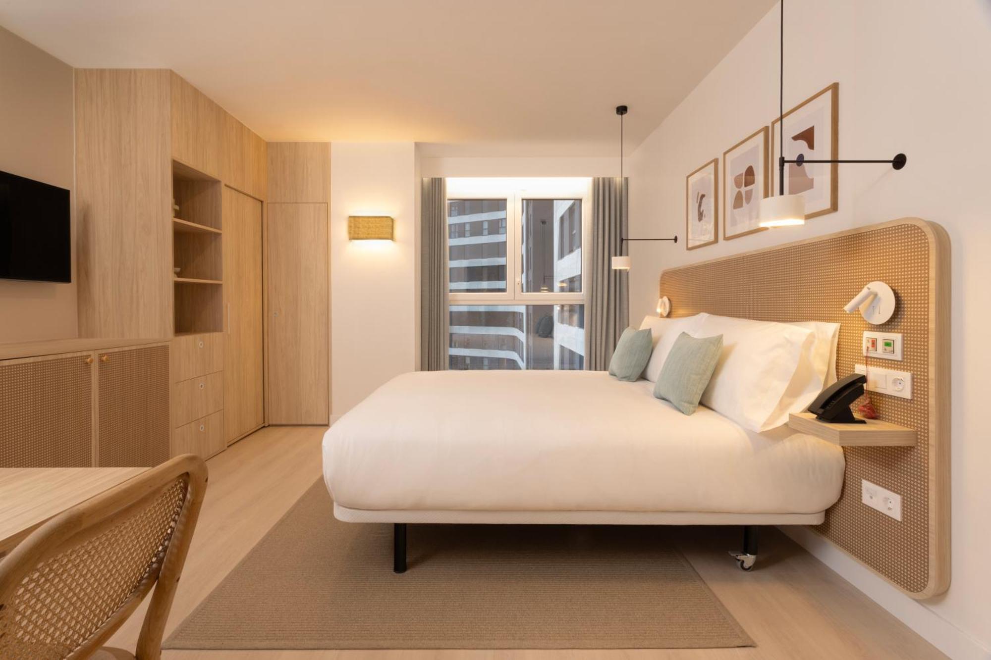 Staybridge Suites & Apartments Malaga By Ihg エクステリア 写真