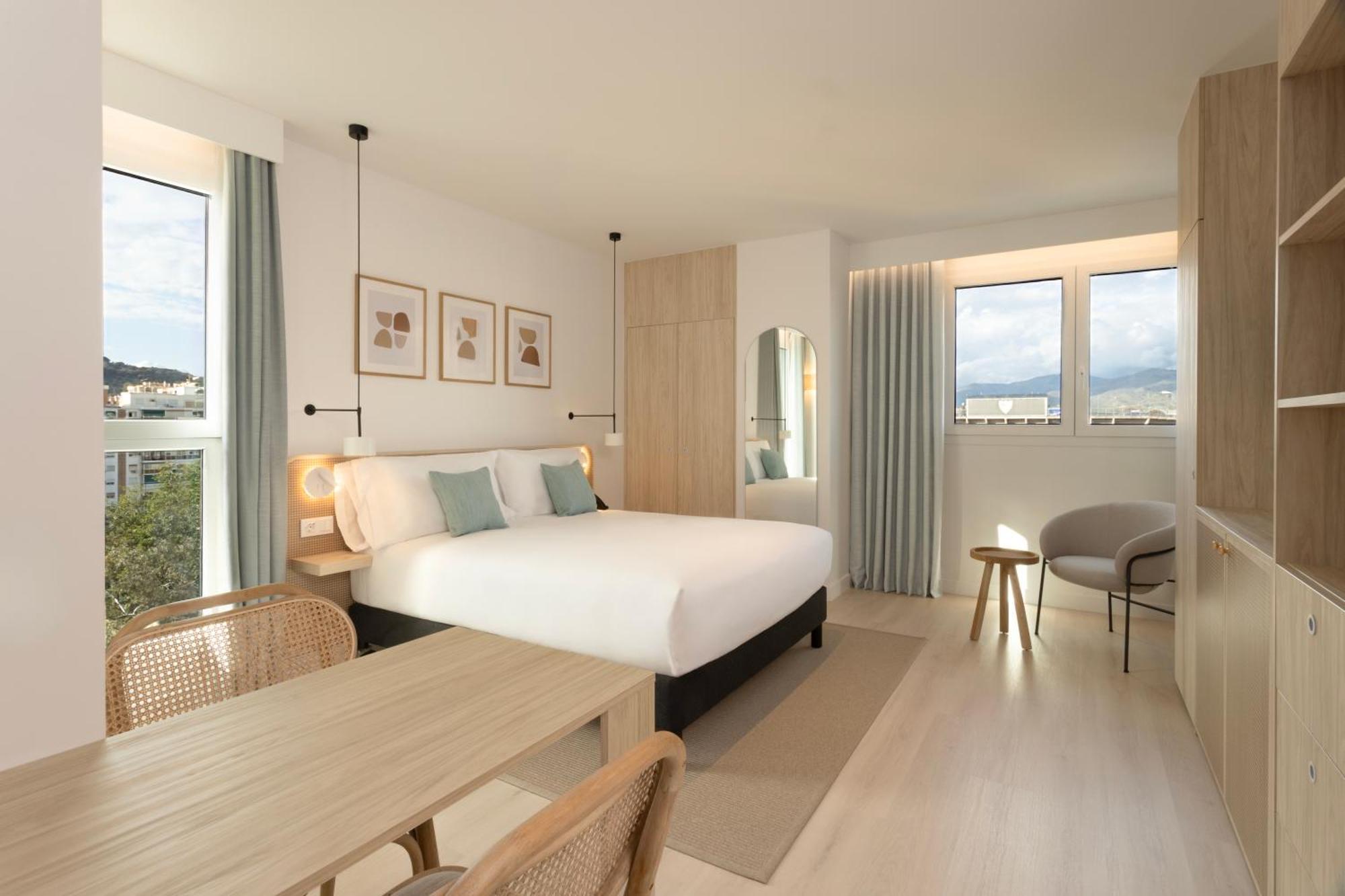 Staybridge Suites & Apartments Malaga By Ihg エクステリア 写真
